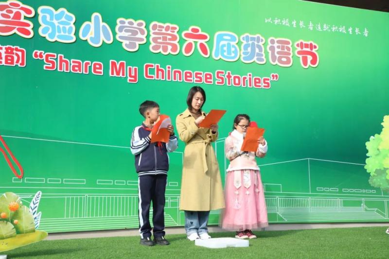 开幕式1.jpg 开幕式1.jpg