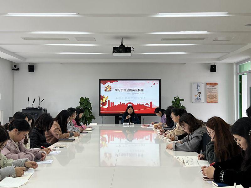 陆校讲话_副本.jpg 陆校讲话_副本.jpg