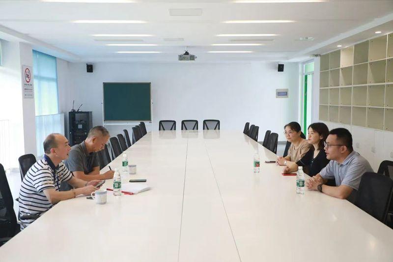 8月28_副本.jpg 8月28_副本.jpg