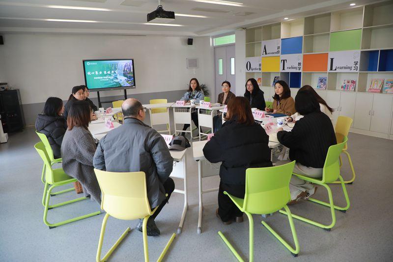 家长座谈会_副本.jpg